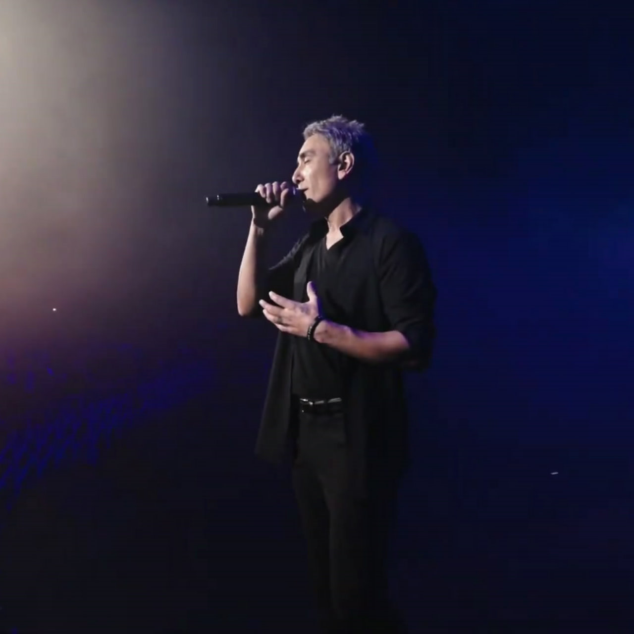 Shadmehr Aghili Daste Man Nist Live