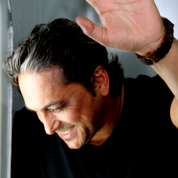 Siavash Shams Delbare Naz